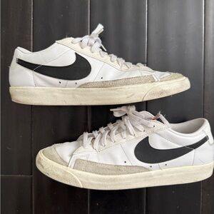 Nike Blazer Men's White and Black Low-Top Sneakers
